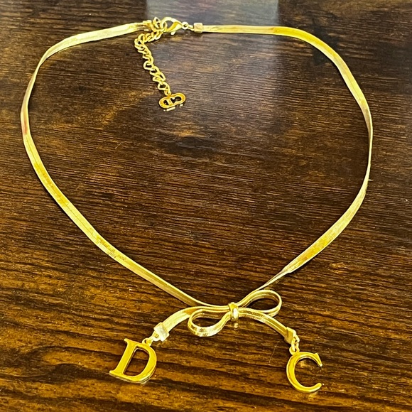 Dior: Gold Plated Bow Ribbon CD Choker Necklace - Picture 4 of 13
